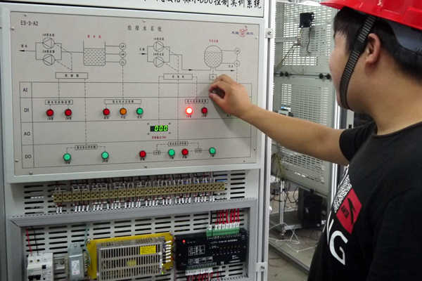 樓宇智能化系統安裝與調試需要專業化人才！(圖1)
